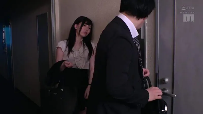 Vợ cạnh nhà nhận nhầm tôi là chồng trong một hôm say xỉn