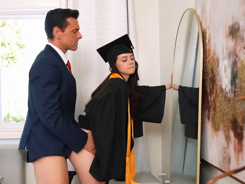 Cha dượng doggy con chim nhỏ sữa chua rớt đầy sàn